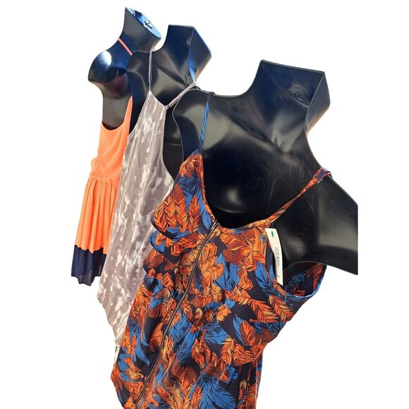 Spring Sale! Lot 26 includes 3 FAB Dresses DKNY-Xhilaration- My Michelle Large - Picture 3 of 9